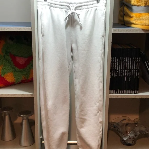 TNA Cozy Fleece Boyfriend Sweatpants - off white colour - Picture 2 of 8